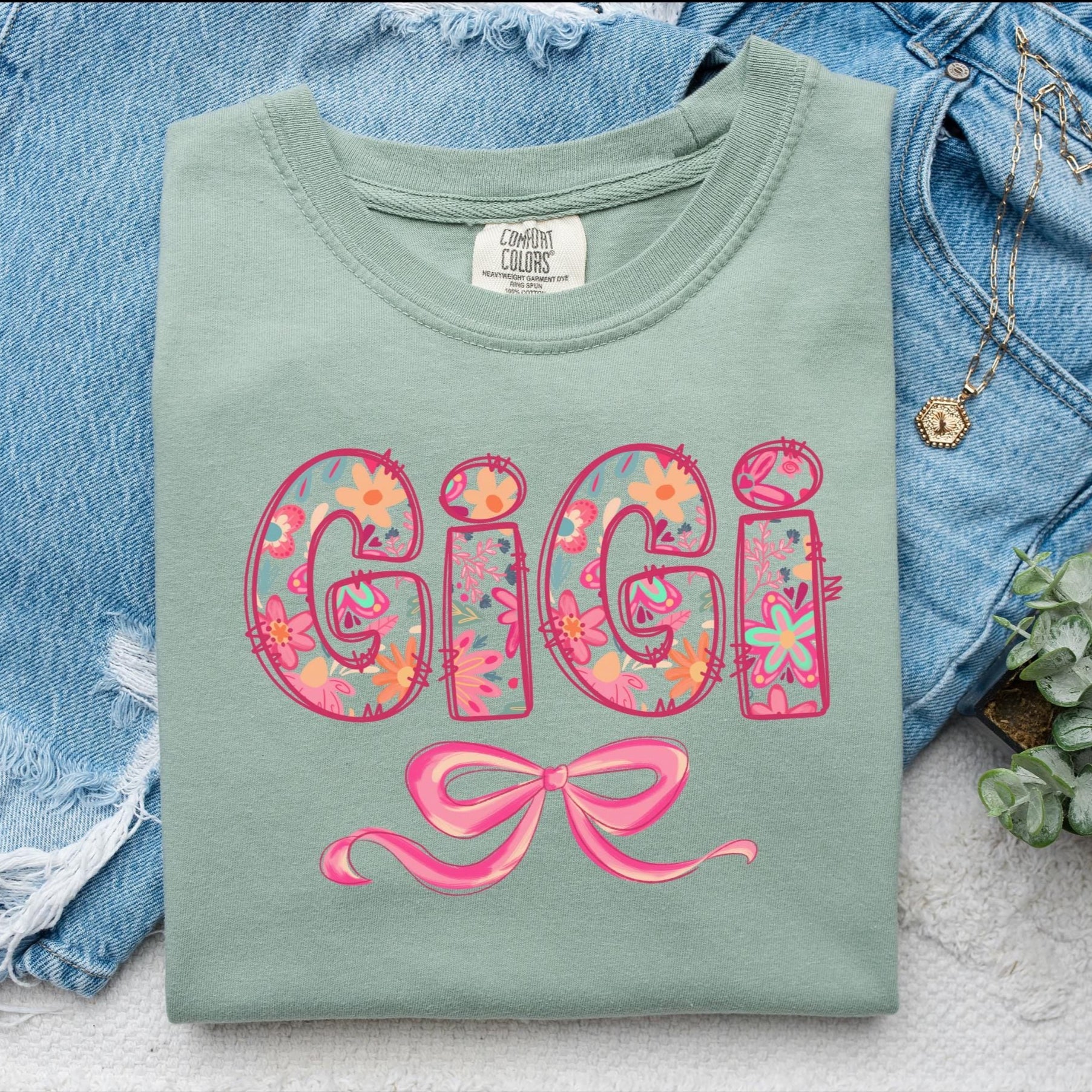 Floral GIGI T-shirt on Comfort Colors Bay