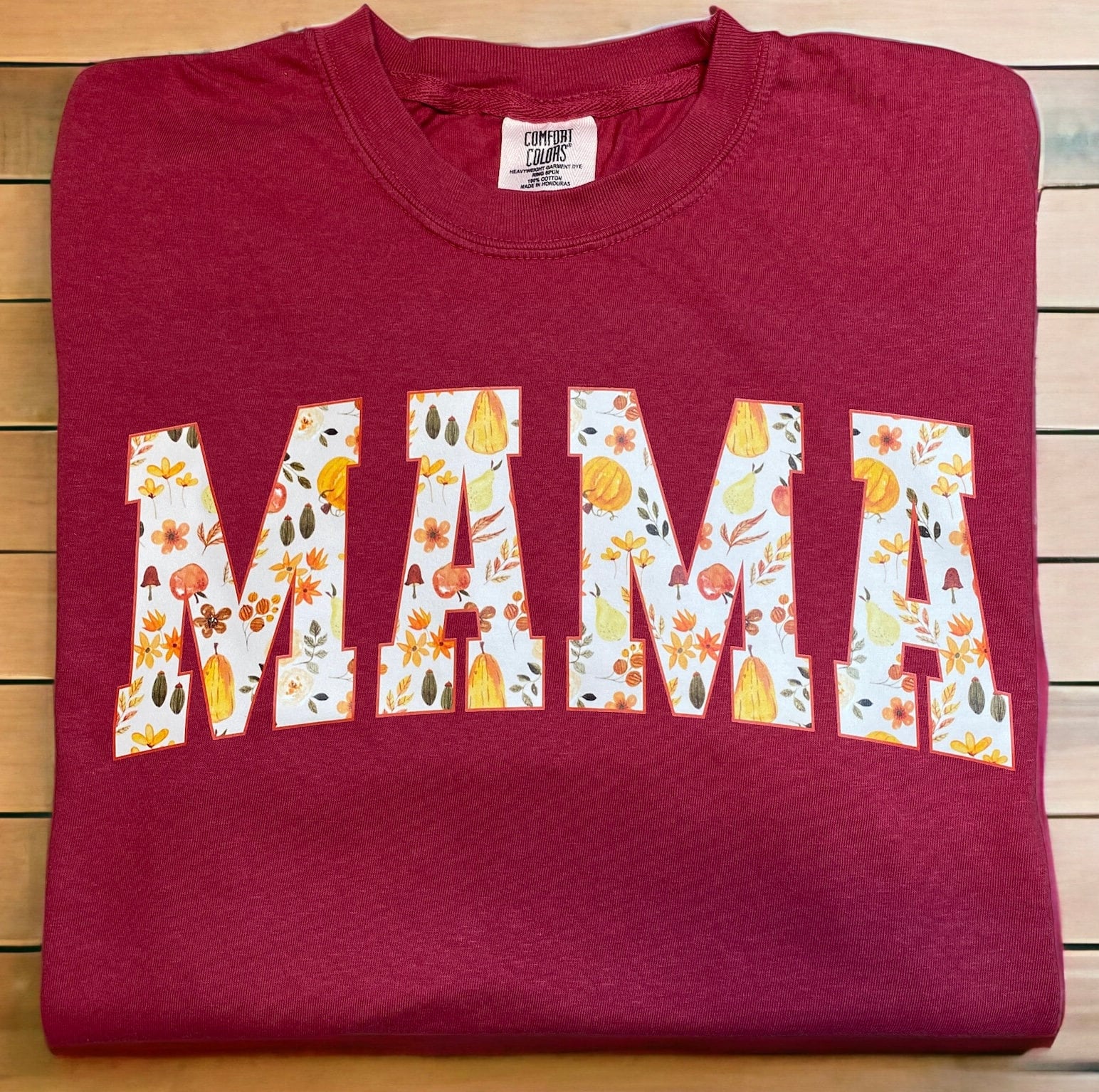 MAMA Shirt, Fall Design with leaves, pumpkins